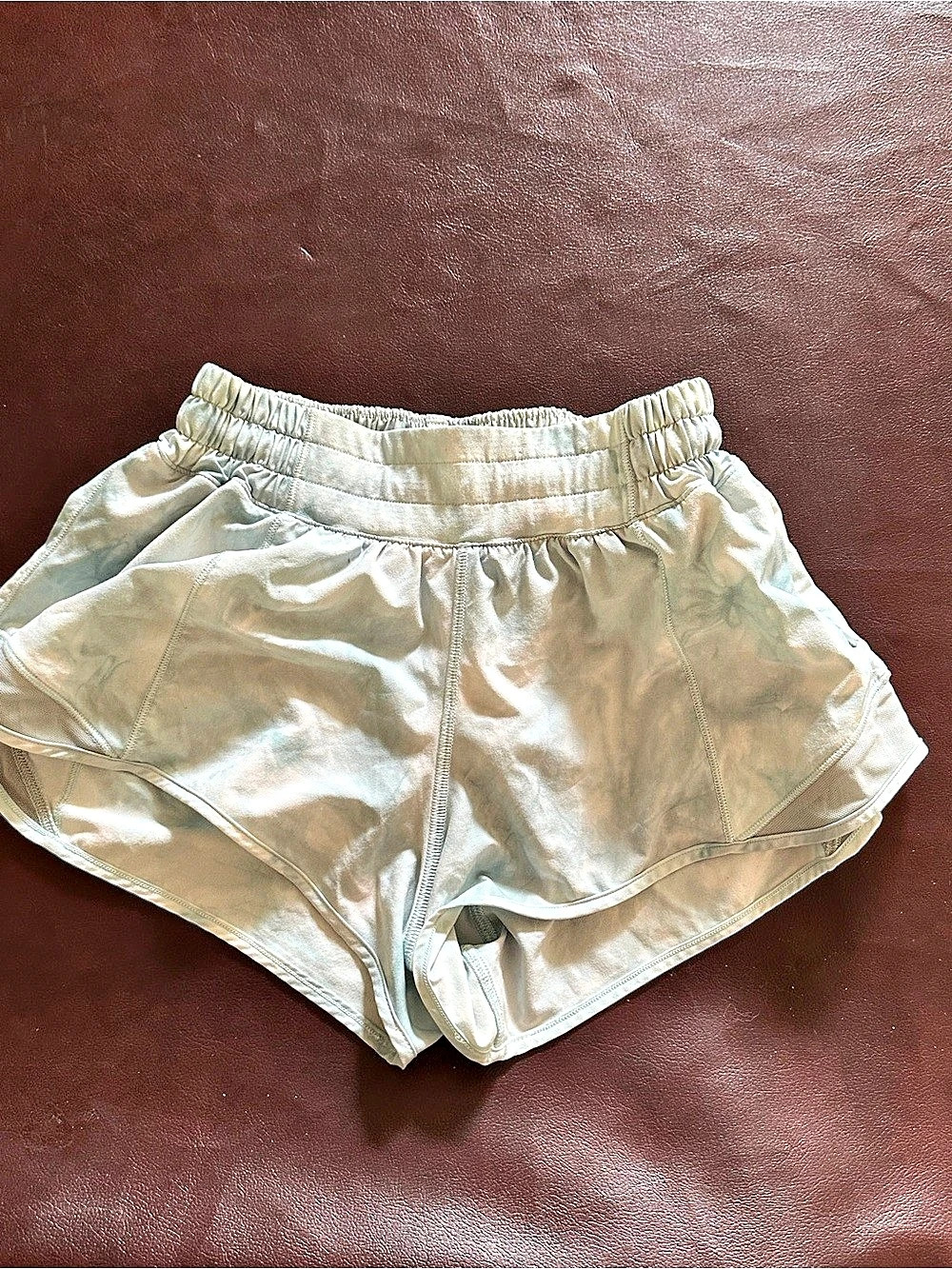 Lululemon Hotty Hot Low-Rise Lined Short 2.5"